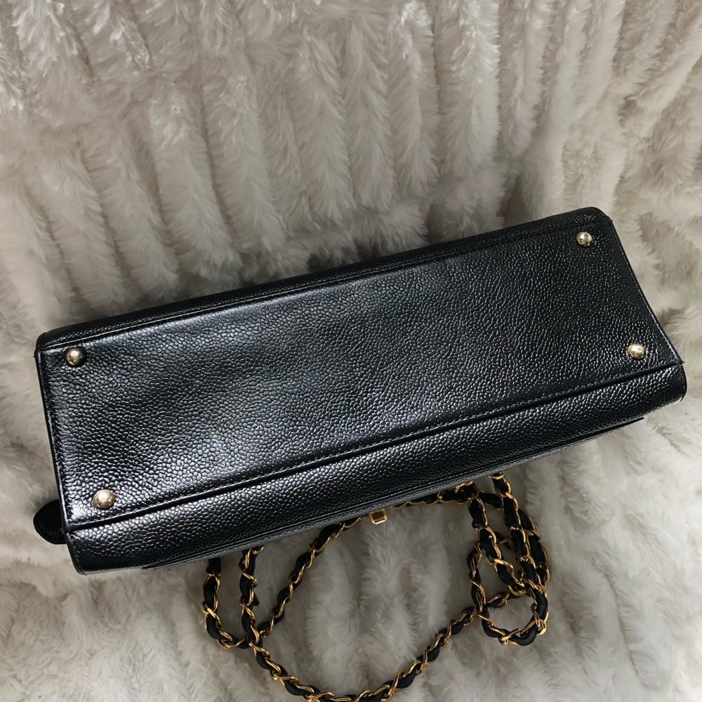 SOLD - Chanel Vintage Caviar Shoulder Bag - Picture 7 of 7